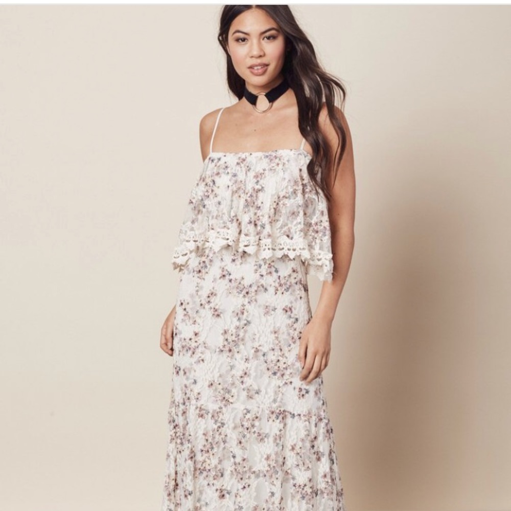 {Vici} Floral lace maxi dress